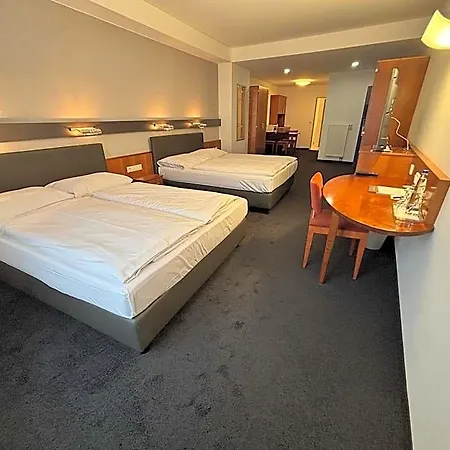 & Apart4you Hotel